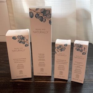 Mary Kay Naturally Skincare Set
